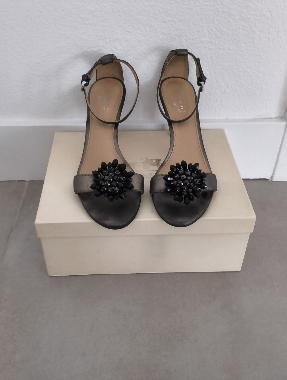 COACH "Rosa" SUEDED Metallic Size 8